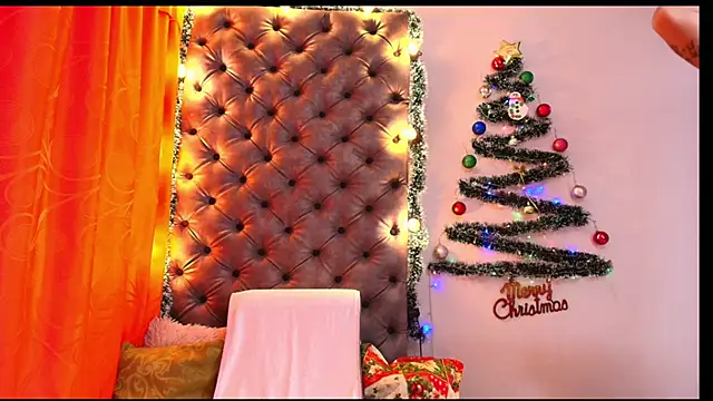 Luna021 1 online show from 12.18.25