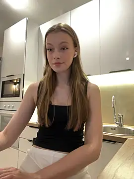 FriendlyFire 18 online show from 10.03.25