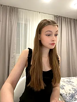 FriendlyFire 18 online show from 11.08.25