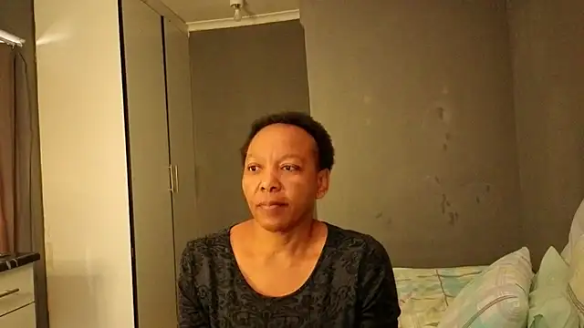 Snapshot of Lillyan_N chatting on 11.07.25 Lillyan N online show from 11.07.25