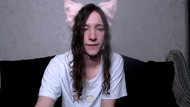 Snapshot of SilverMuse_ chatting on 09.26.25 SilverMuse  online show from 09.26.25