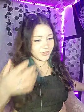 MegXo online show from 12.20.25