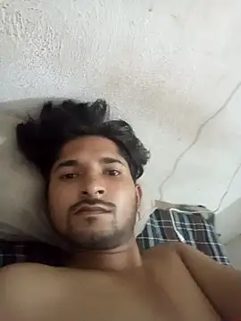 Snapshot of abhishekk_desiboy99 chatting on 10.26.25 abhishekk desiboy99 online show from 10.26.25