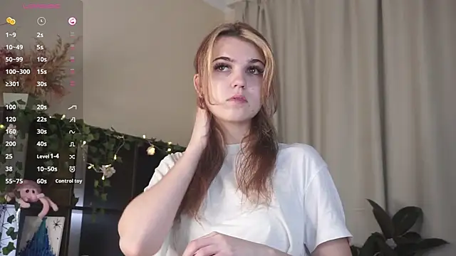 Sofia Tetsu online show from 10.29.25