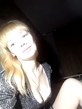 AliceSwan1122 online show from 10.13.25