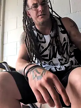 Clownboi17 online show from 09.25.25