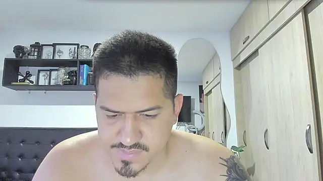 Arnolwilliams online show from 09.19.25