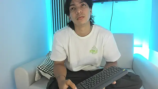 toji luxxer online show from 09.26.25