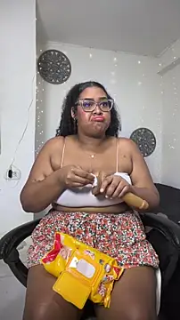 Dakota  Luxx00 online show from 10.29.25