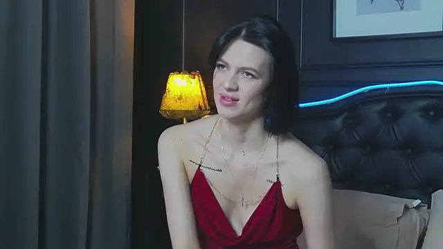 Snapshot of EmmaStarkk chatting on 10.27.25 EmmaStarkk online show from 10.27.25