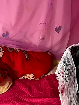 Moon pusy online show from 10.03.25