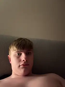 Sammyboy2211 online show from 04.15.26