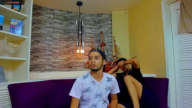 Juicy Creww online show from 09.21.25