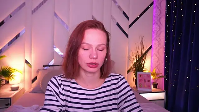 ShyySiren online show from 03.02.26