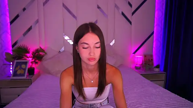 Snapshot of CherryyLulu chatting on 09.19.25 CherryyLulu online show from 09.19.25