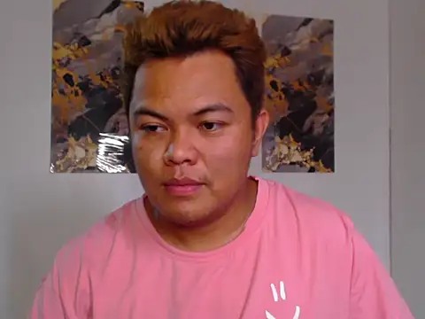 Snapshot of Gayasianzowe chatting on 09.15.25 Gayasianzowe online show from 09.15.25