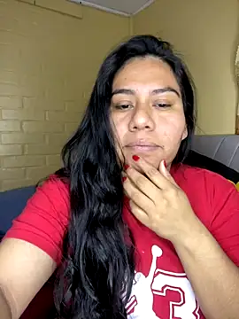 Snapshot of babyjuly19 chatting on 10.10.25 babyjuly19 online show from 10.10.25