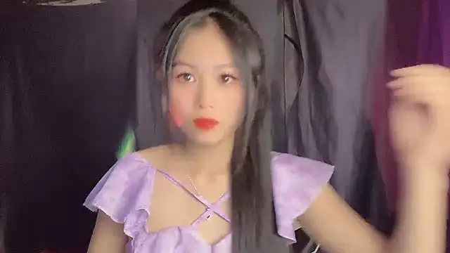 Lyly4757 online show from 09.26.25