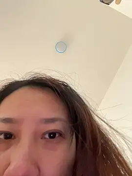 qianhan x online show from 10.18.25