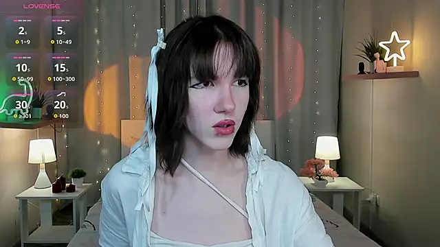 Snapshot of JessieRich chatting on 11.03.25 JessieRich online show from 11.03.25