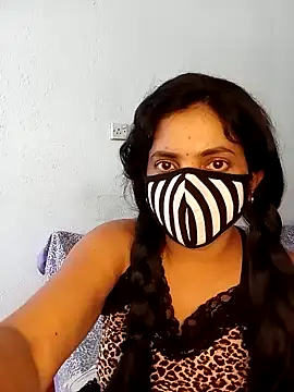 Snapshot of Sajana_ chatting on 11.22.25 Sajana online show from 11.22.25