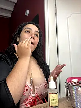 Snapshot of krisstenSantos chatting on 10.05.25 krisstenSantos online show from 10.05.25