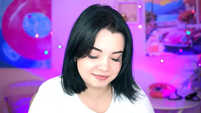 leslierowe  online show from 09.28.25