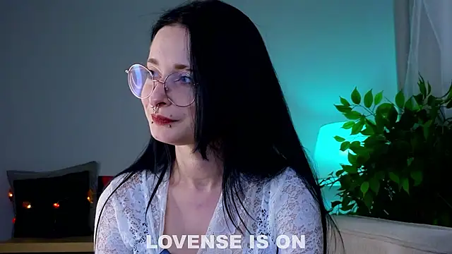 DarcyAspacio online show from 03.08.26