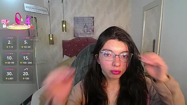 Snapshot of alllyson_ chatting on 10.10.25 alllyson  online show from 10.10.25