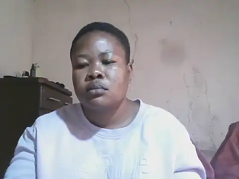 Snapshot of Bustyass93 chatting on 10.04.25 Bustyass93 online show from 10.04.25