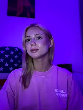 Snapshot of mexicaim chatting on 09.29.25 mexicaim online show from 09.29.25