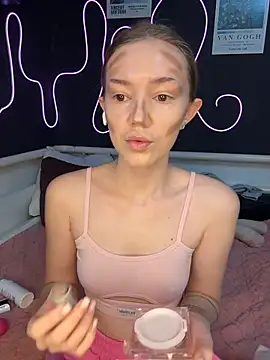 MilaMoone online show from 02.20.26