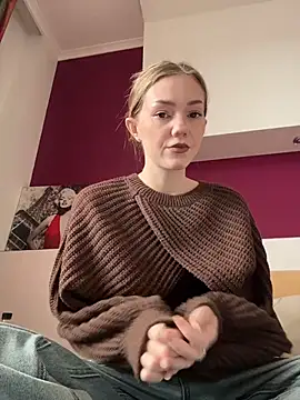 MilaMoone online show from 02.25.26