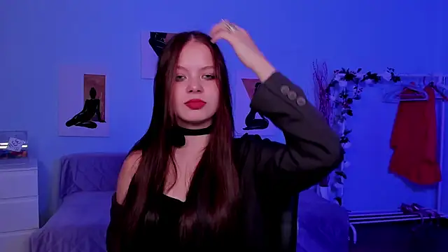 Snapshot of BetsyKiss chatting on 09.29.25 BetsyKiss online show from 09.29.25