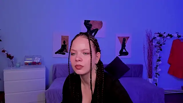 Snapshot of BetsyKiss chatting on 10.17.25 BetsyKiss online show from 10.17.25