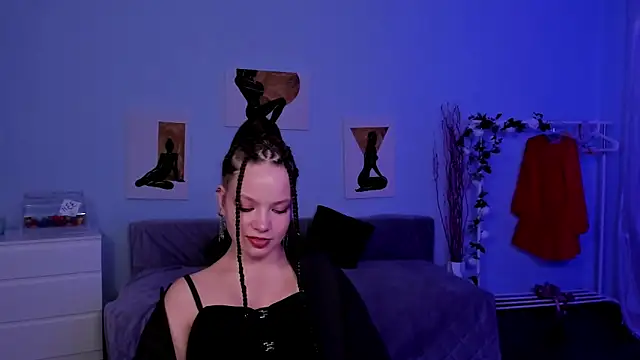 BetsyKiss online show from 11.14.25