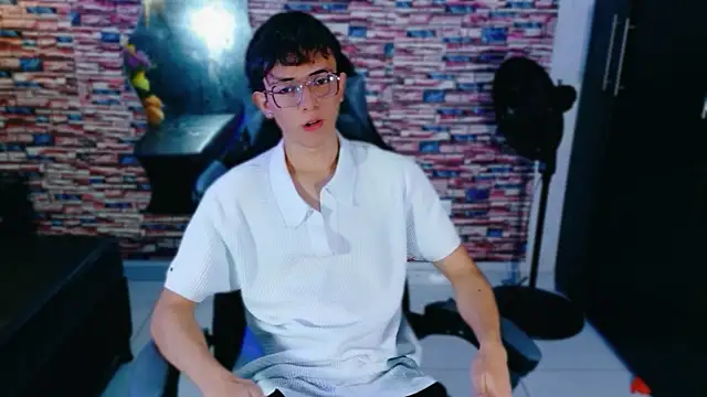 Dominic Carmine online show from 10.11.25