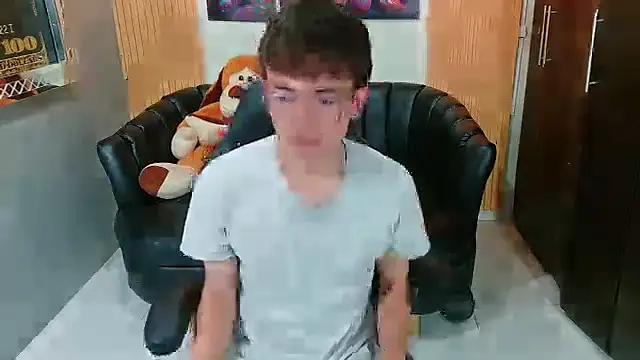 Dominic Carmine online show from 10.18.25