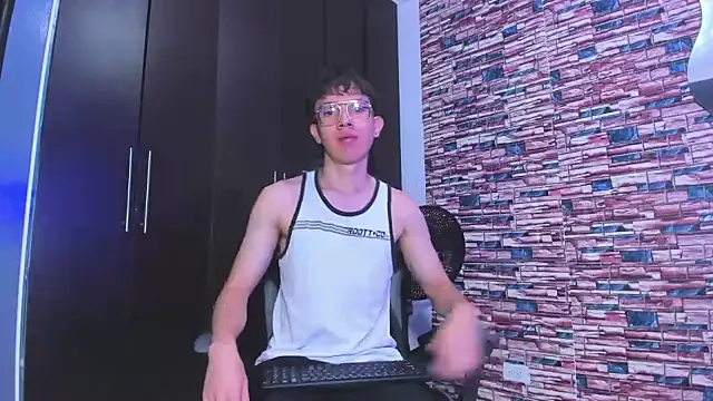 Dominic Carmine online show from 10.19.25