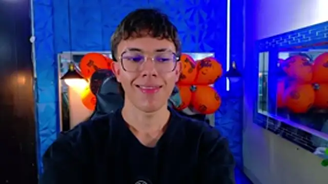 Dominic Carmine online show from 10.23.25