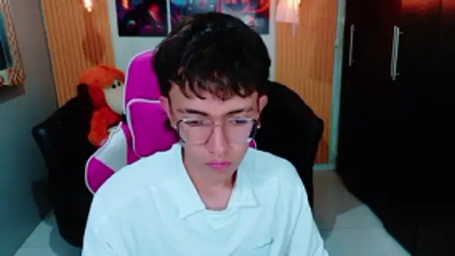 Dominic Carmine online show from 11.04.25