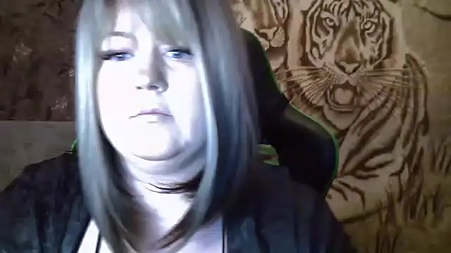 Snapshot of YuliiaSan chatting on 10.01.25 YuliiaSan online show from 10.01.25