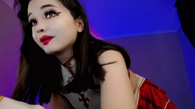 Snapshot of Dazzl1ngFire chatting on 09.29.25 Dazzl1ngFire online show from 09.29.25