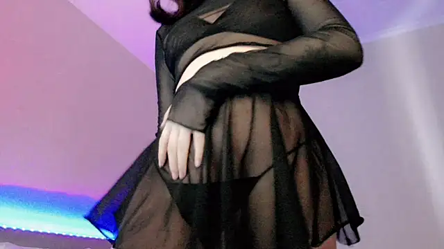 Snapshot of Dazzl1ngFire chatting on 11.02.25 Dazzl1ngFire online show from 11.02.25