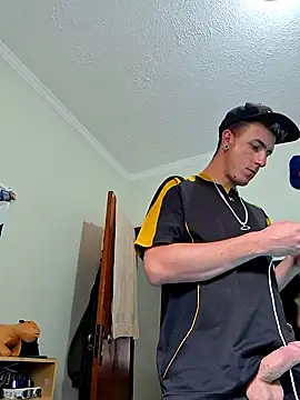 Bottz777 online show from 10.31.25