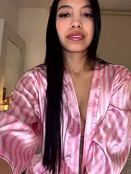 Tiffany Low online show from 01.11.26