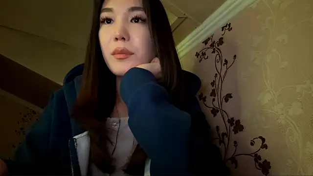 Snapshot of marry_dreams chatting on 10.10.25 marry dreams online show from 10.10.25