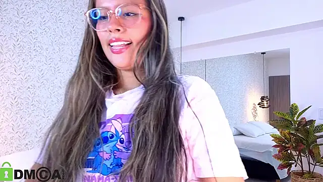 Snapshot of EMILIIA_RICHTER__ chatting on 09.30.25 EMILIIA RICHTER online show from 09.30.25