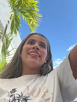 Snapshot of EMILIIA_RICHTER__ chatting on 10.18.25 EMILIIA RICHTER online show from 10.18.25