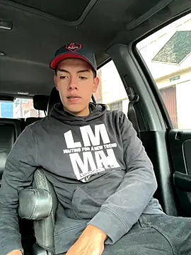 mattebret11 online show from 09.30.25